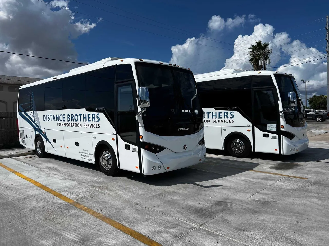 34 Passenger Charter Bus, white – for rent 34 Passenger Charter Bus, white – for rent
